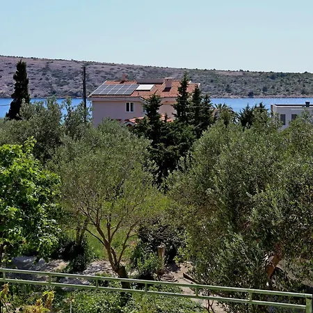 Barbat 14247d Apartment
